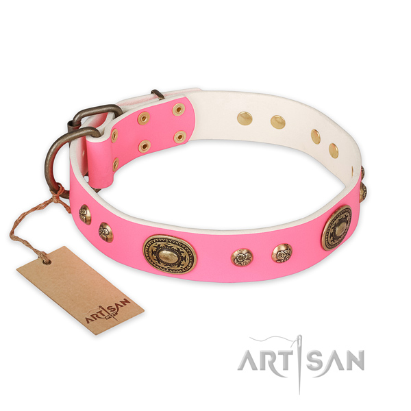 Inimitable full grain leather dog collar for comfy wearing